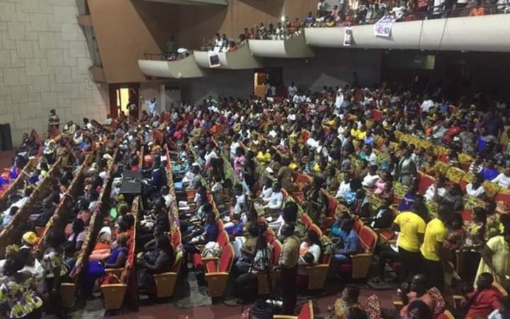 kronkron national theatre crowd